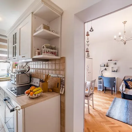 アパート Aquileia プーラ