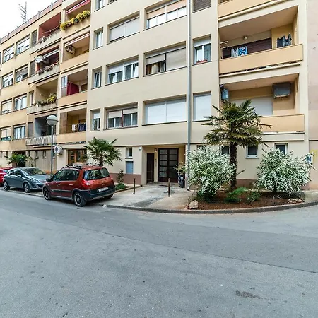 Apartment Aquileia Pula